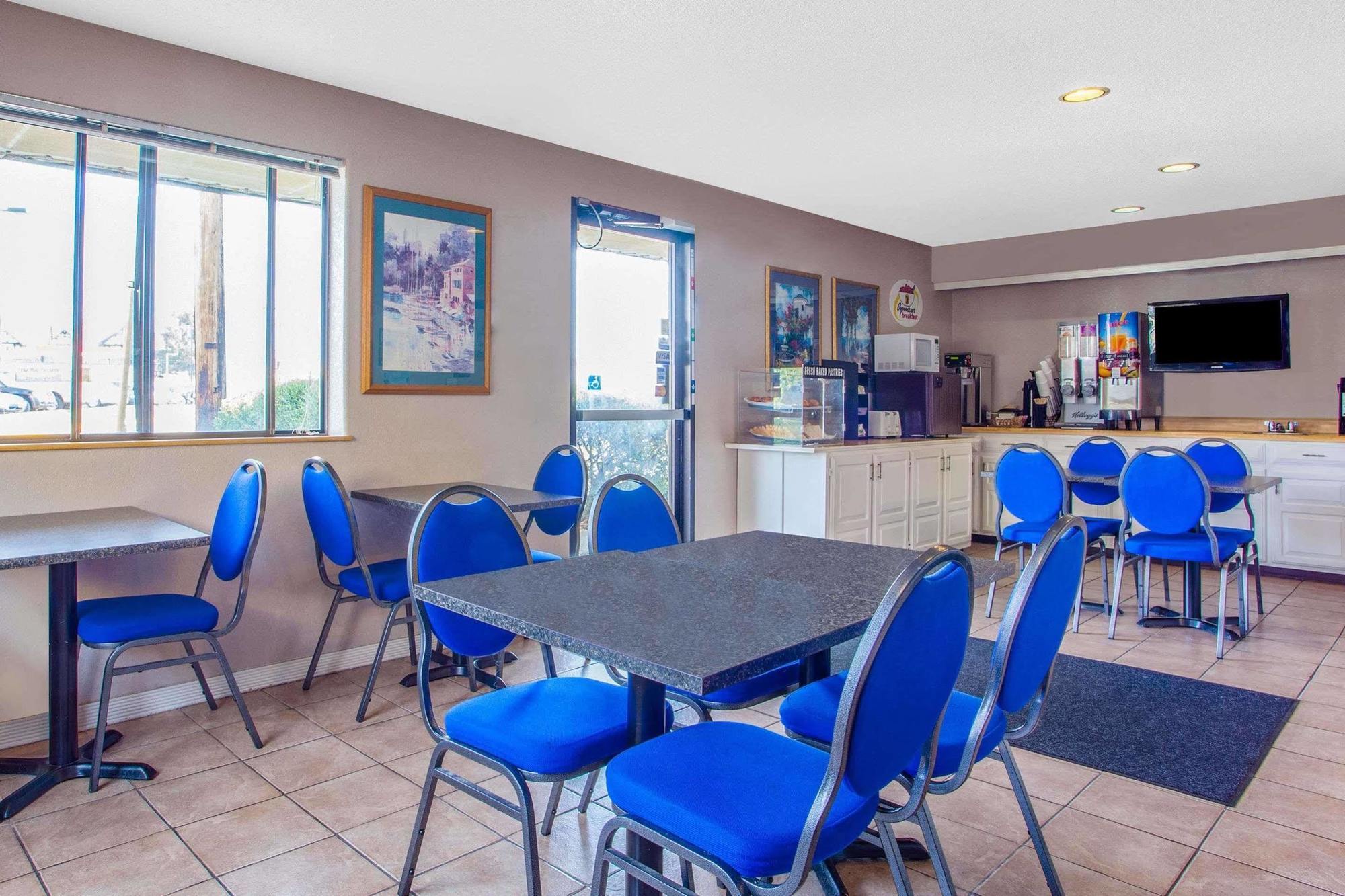 Super 8 By Wyndham Saanichton Victoria Airport Ξενοδοχείο Εξωτερικό φωτογραφία