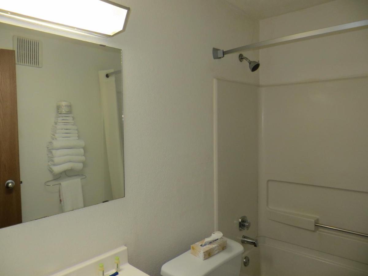 Super 8 By Wyndham Saanichton Victoria Airport Ξενοδοχείο Δωμάτιο φωτογραφία